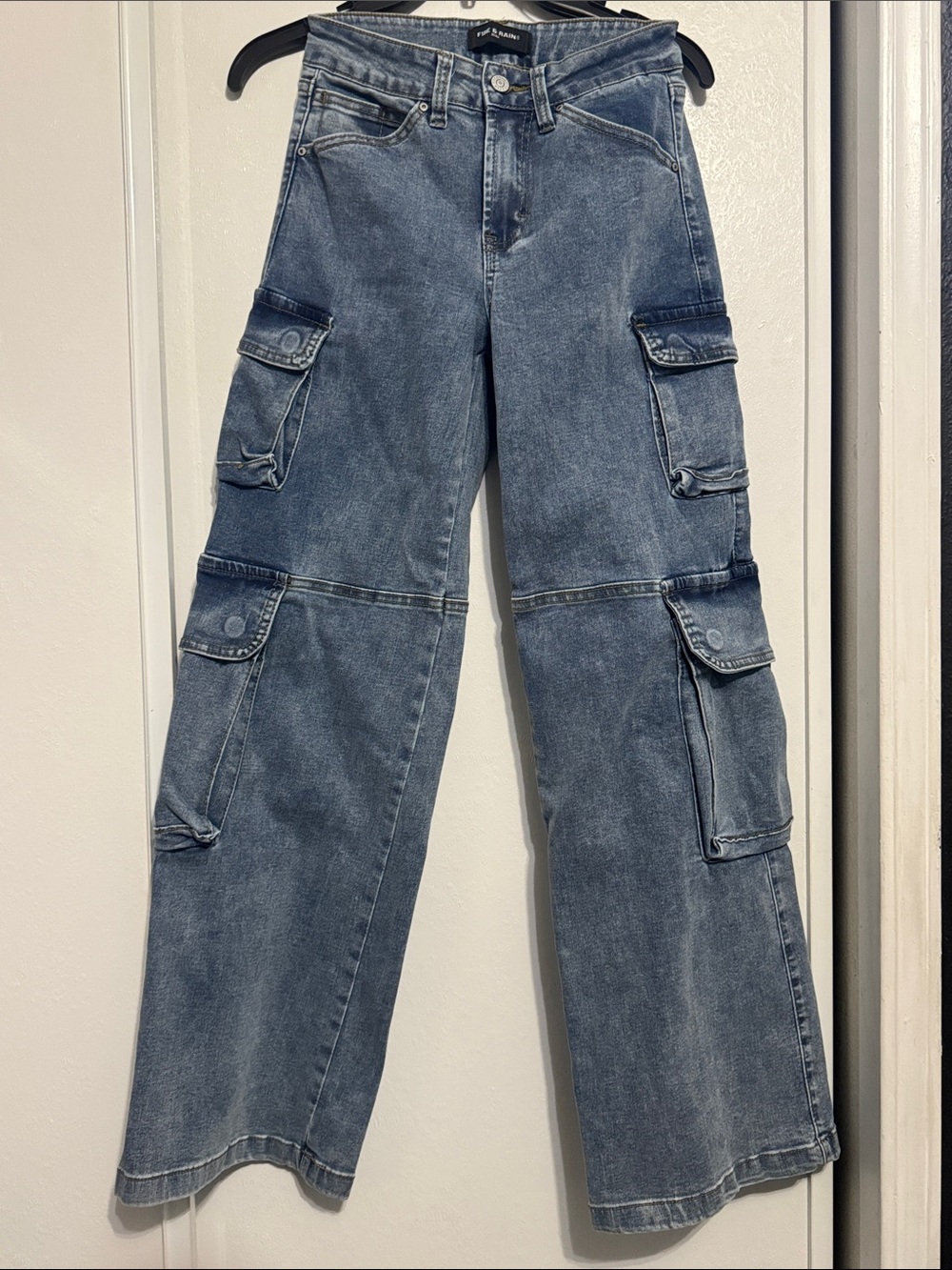 Fire and Rain Women’s Cargo Wide Leg Mid Wash Denim Jeans